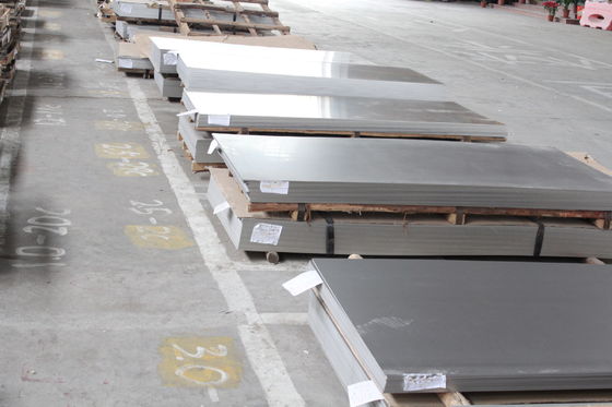 ASTM 300 serie resistenza alla corrosione in acciaio inossidabile martensitico Larghezza 1000 - 2000 mm Finitura lucidata