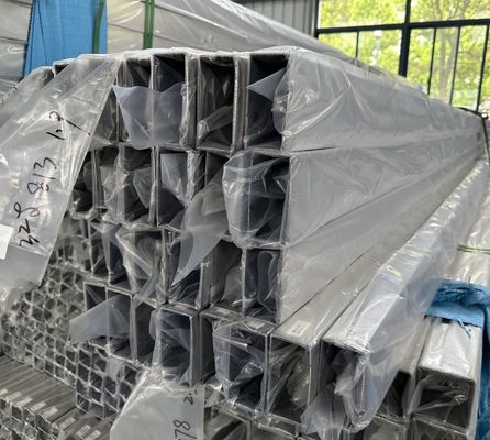 ASTM A240-22 Tubo in acciaio inossidabile senza cuciture 316L Sezione vuota decorativa rettangolare lucidata